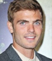 Alex Roe